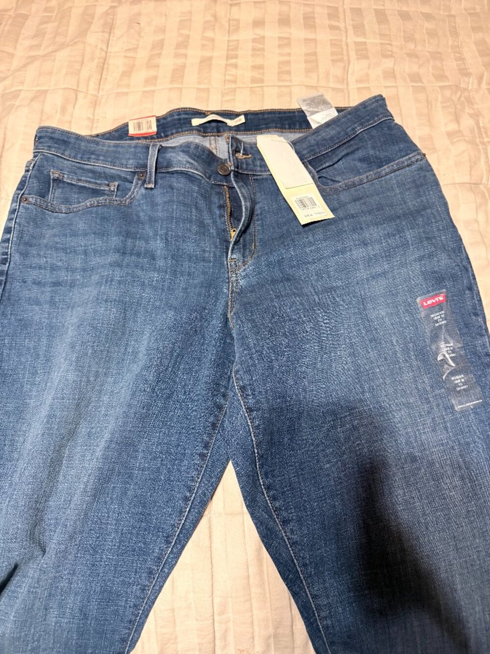 Levi's 711 Skinny Jeans (Stock # 147)